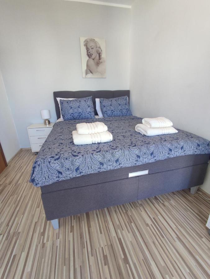 PUY Three Lions Apartment מראה חיצוני תמונה